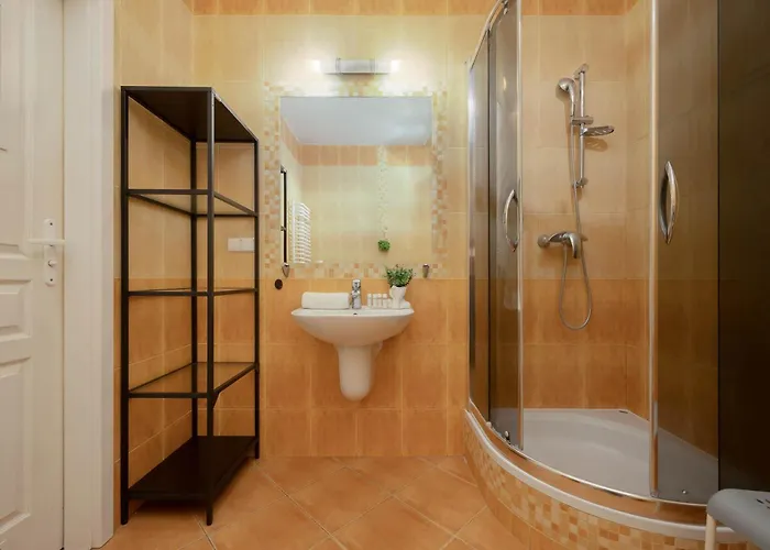 Family With Balcony And Remote Work In By Renters * Βαρσοβία